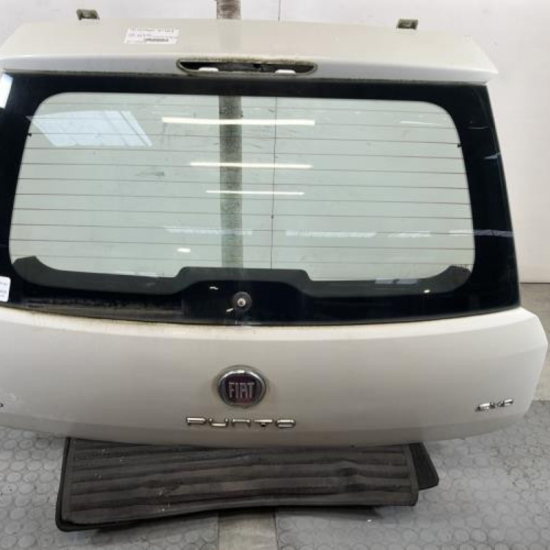 Malle/Hayon arriere FIAT PUNTO EVO 3 Photo n°1