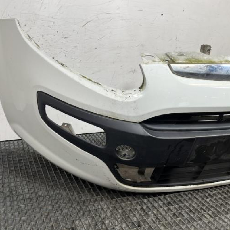 Pare choc avant FIAT PUNTO EVO 3 Photo n°2