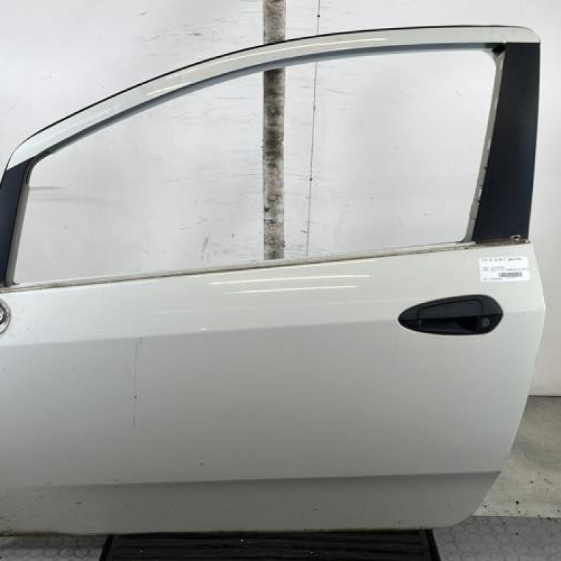 Porte avant gauche FIAT PUNTO EVO 3 Photo n°1