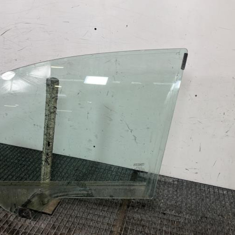 Vitre avant gauche FIAT PUNTO EVO 3 Photo n°3