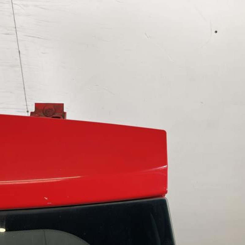 Malle/Hayon arriere FORD FIESTA 5 Photo n°3