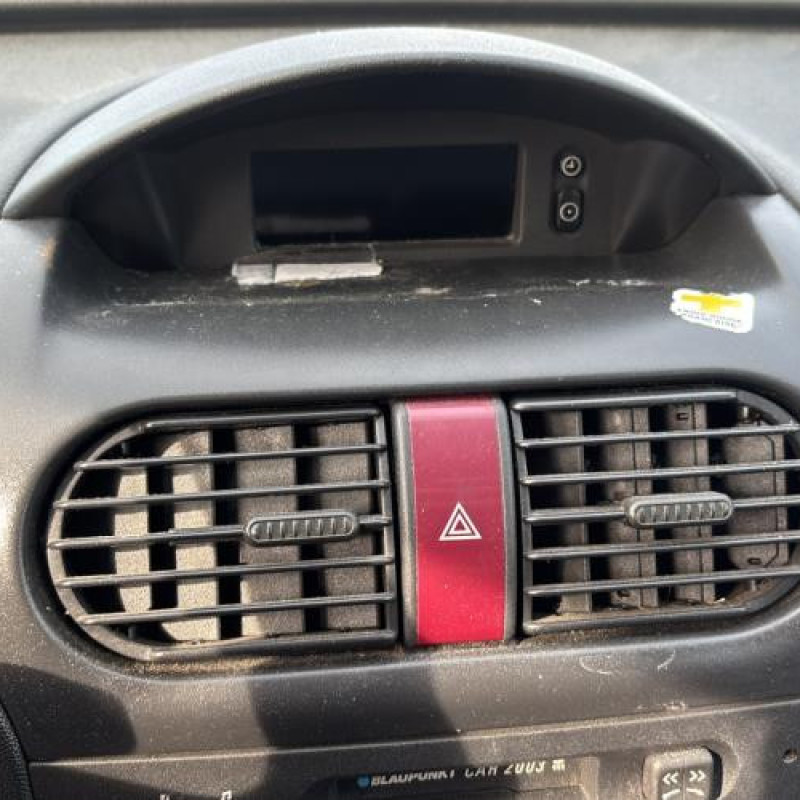 Moteur OPEL CORSA C Photo n°20