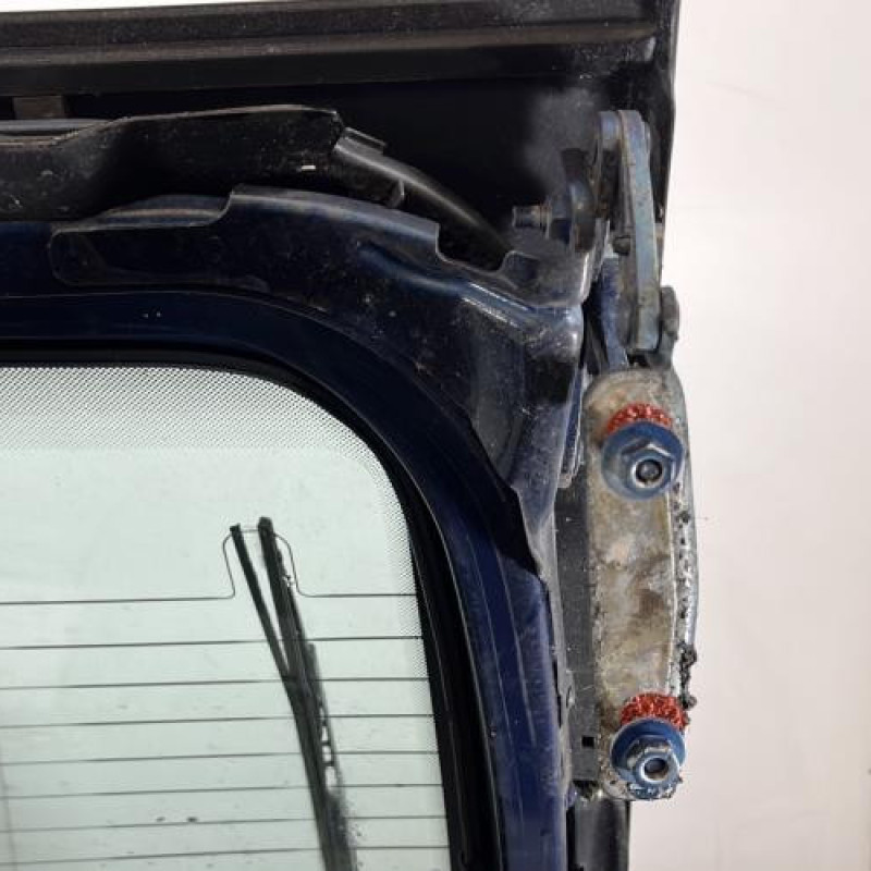 Malle/Hayon arriere RENAULT LAGUNA 1 Photo n°9