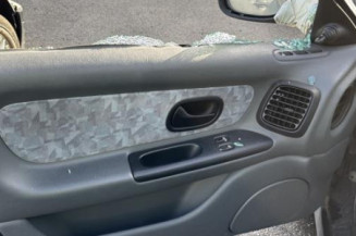 Malle/Hayon arriere RENAULT LAGUNA 1