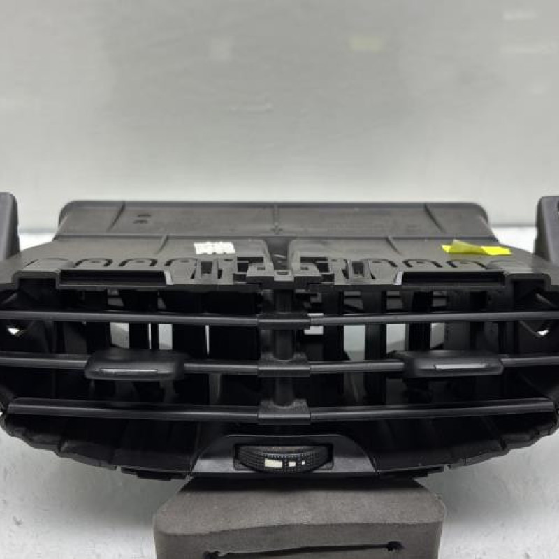 Aerateur tableau de bord PEUGEOT 208 1 Photo n°1