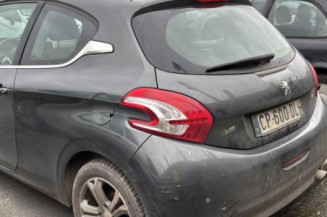 Aerateur tableau de bord PEUGEOT 208 1