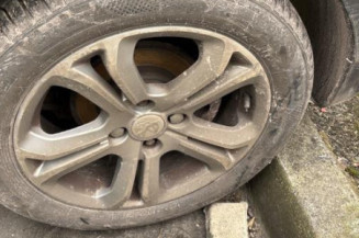 Aerateur tableau de bord PEUGEOT 208 1