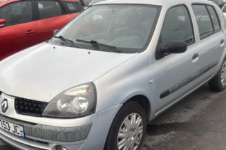 Pare choc avant RENAULT CLIO 2