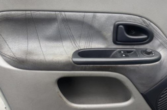 Pare choc avant RENAULT CLIO 2