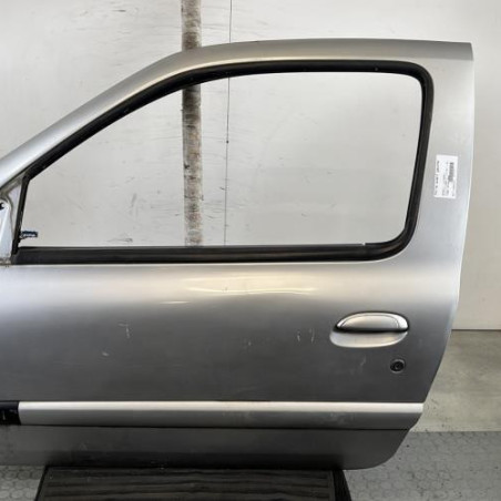 Porte avant gauche RENAULT CLIO 2 Photo n°1