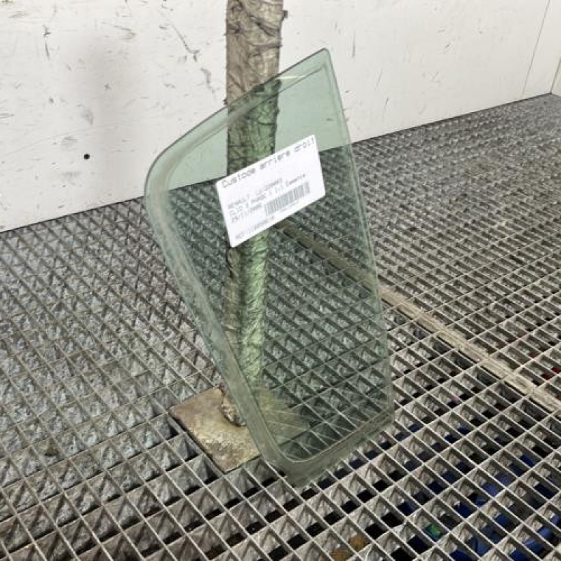 Custode arriere droit (porte) RENAULT CLIO 3 Photo n°3