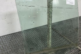 Vitre arriere droit RENAULT CLIO 3