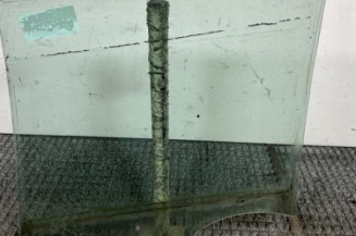 Vitre arriere droit RENAULT CLIO 3