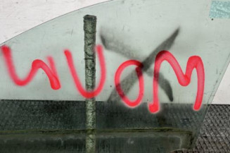 Vitre avant droit RENAULT CLIO 3