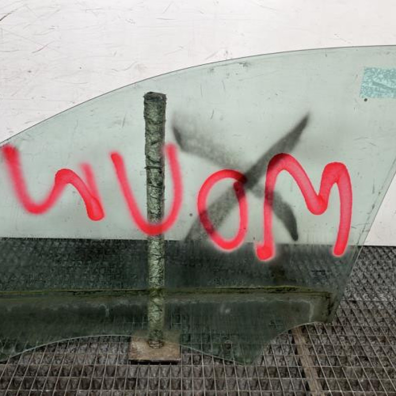 Vitre avant droit RENAULT CLIO 3 Photo n°4