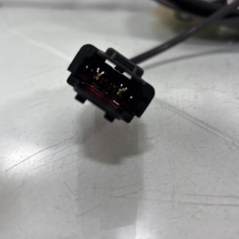 Pretensionneur de ceinture avant droit RENAULT CLIO 3 Photo n°3