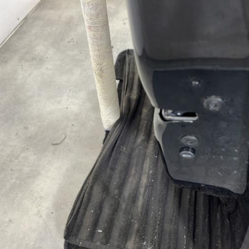 Porte avant droit PEUGEOT 208 1 Photo n°3