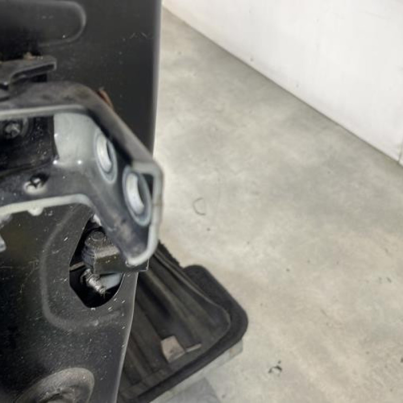 Porte avant droit PEUGEOT 208 1 Photo n°4