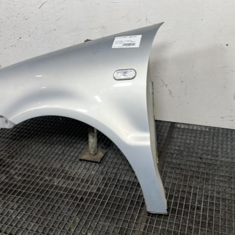 Aile avant gauche VOLKSWAGEN POLO 3 Photo n°3