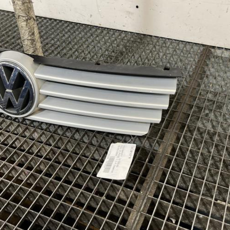 Calandre VOLKSWAGEN POLO 3 Photo n°3