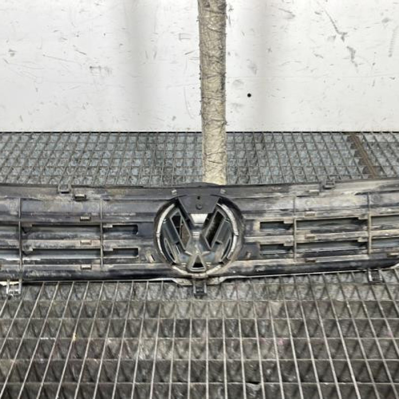 Calandre VOLKSWAGEN POLO 3 Photo n°4