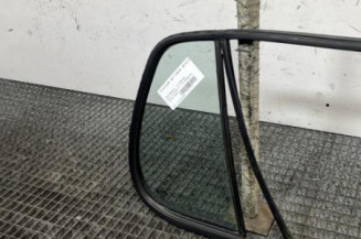 Custode arriere droit (porte) VOLKSWAGEN POLO 3