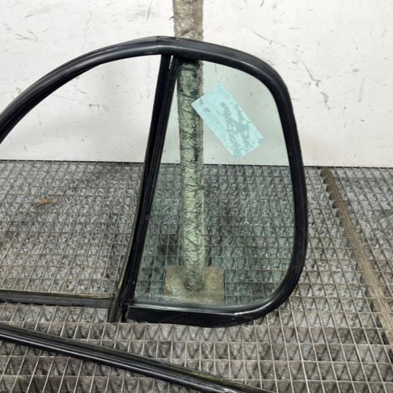 Custode arriere droit (porte) VOLKSWAGEN POLO 3 Photo n°4