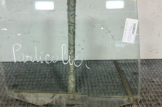 Vitre arriere droit VOLKSWAGEN POLO 3 Photo n°1