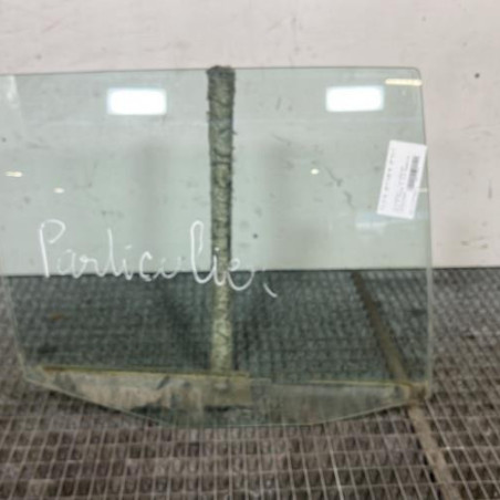 Vitre arriere droit VOLKSWAGEN POLO 3 Photo n°1