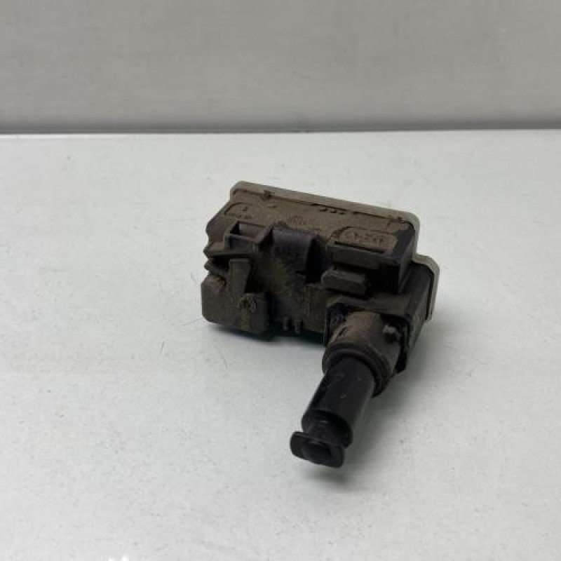 Actionneur verrou trappe d'essence CITROEN C3 3 SOCIETE Photo n°1