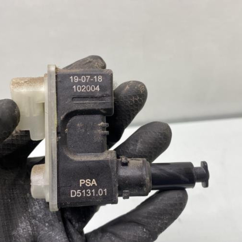 Actionneur verrou trappe d'essence CITROEN C3 3 SOCIETE Photo n°4