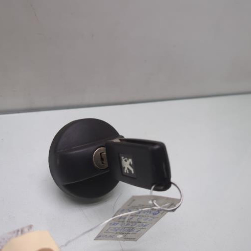 Bouchon de carburant PEUGEOT 207 Photo n°4
