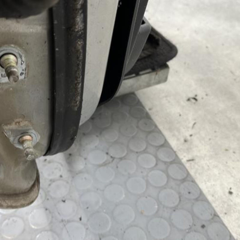 Porte avant droit NISSAN MICRA 3 Photo n°6