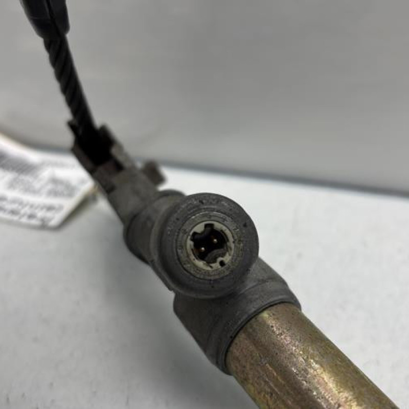 Pretensionneur de ceinture avant gauche RENAULT TRAFIC 2 Photo n°3