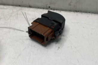 Interrupteur de leve vitre avant droit RENAULT TRAFIC 2