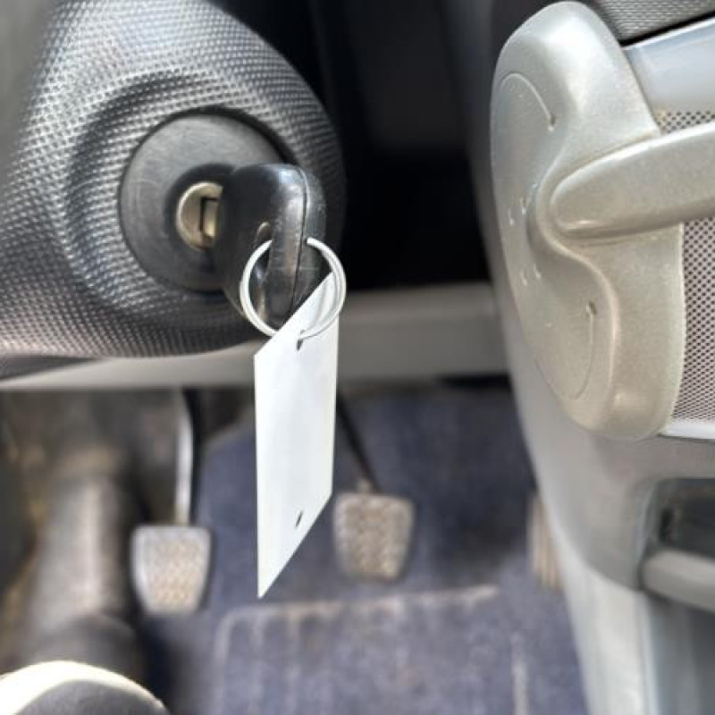 Bouton de coffre CITROEN C1 1 Photo n°7