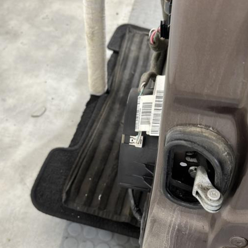 Porte arriere gauche RENAULT GRAND SCENIC 3 Photo n°5