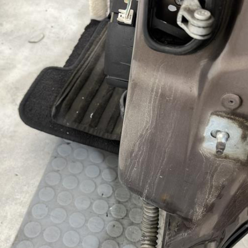 Porte arriere gauche RENAULT GRAND SCENIC 3 Photo n°6