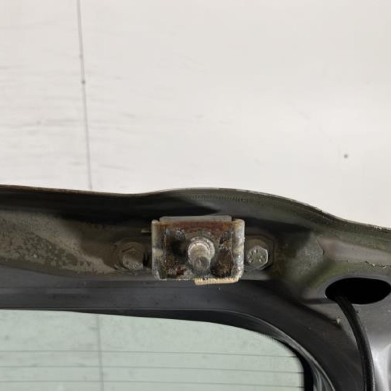 Malle/Hayon arriere NISSAN MICRA 3 Photo n°8