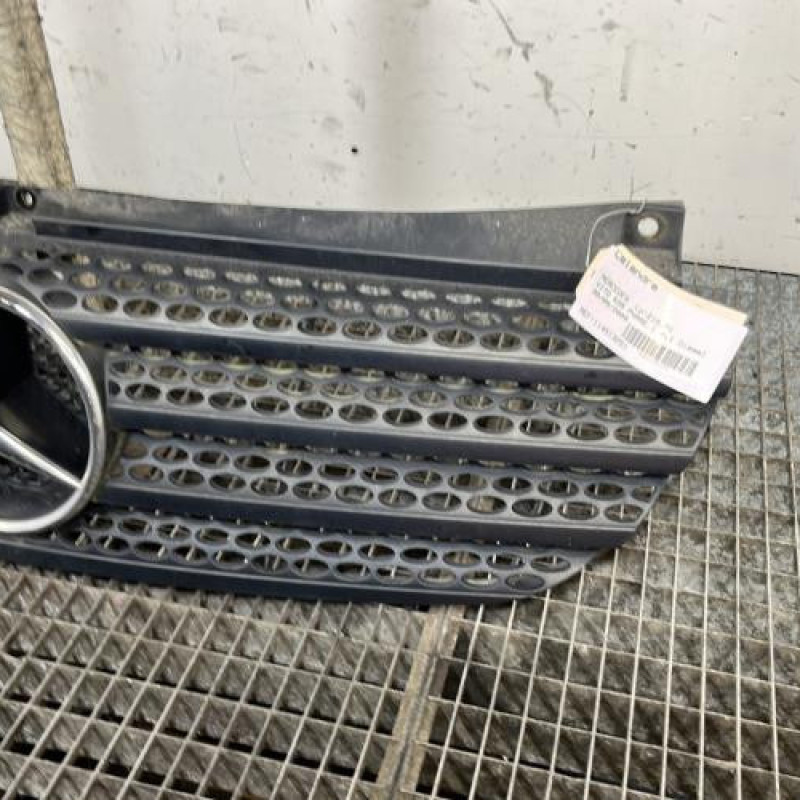 Calandre MERCEDES VITO 639 Photo n°3