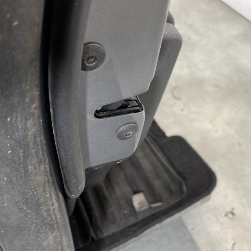 Porte avant gauche VOLKSWAGEN GOLF 5 Photo n°3