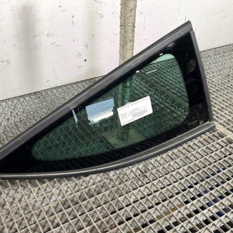 Custode arriere droit RENAULT MEGANE 3 Photo n°2