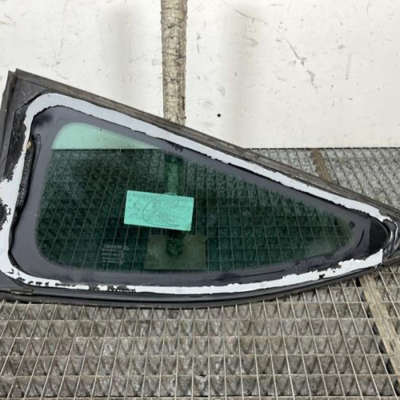 Custode arriere droit RENAULT MEGANE 3 Photo n°4