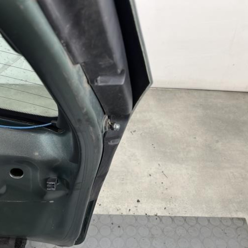 Malle/Hayon arriere CITROEN C3 1 Photo n°8