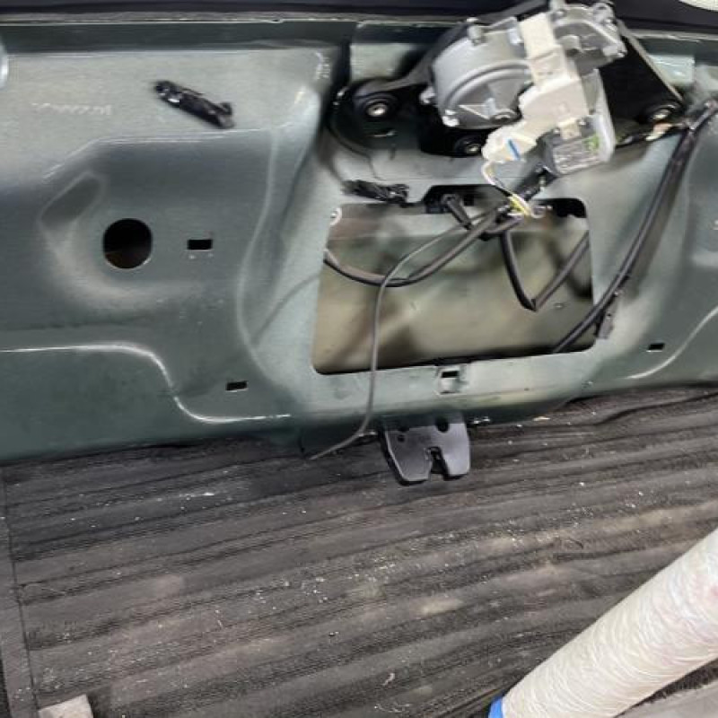 Malle/Hayon arriere CITROEN C3 1 Photo n°10