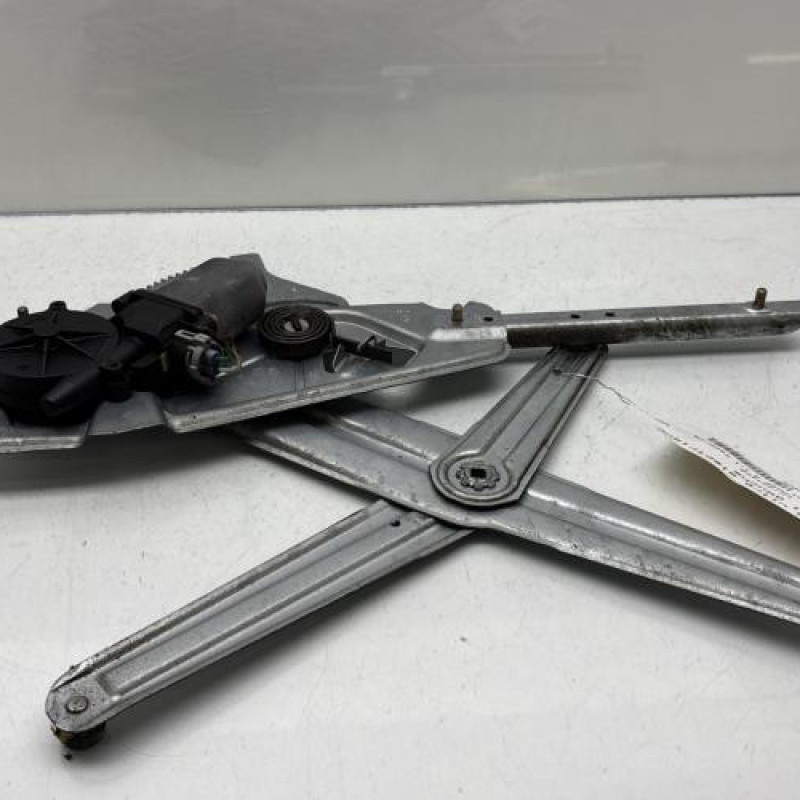 Leve vitre electrique avant gauche RENAULT TWINGO 1 Photo n°1