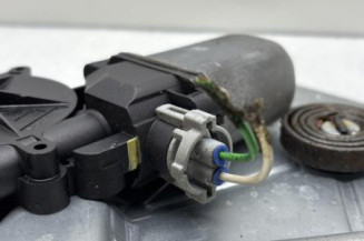 Leve vitre electrique avant gauche RENAULT TWINGO 1