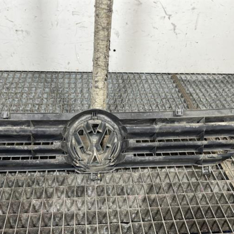 Calandre VOLKSWAGEN POLO 3 Photo n°4