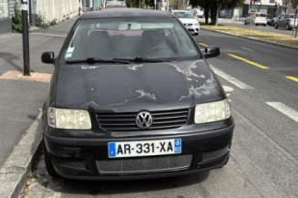Pare choc arriere VOLKSWAGEN POLO 3
