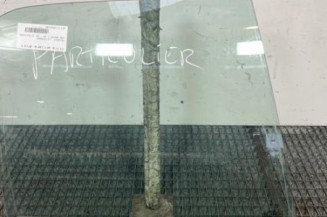 Vitre arriere droit PEUGEOT 306 Photo n°1